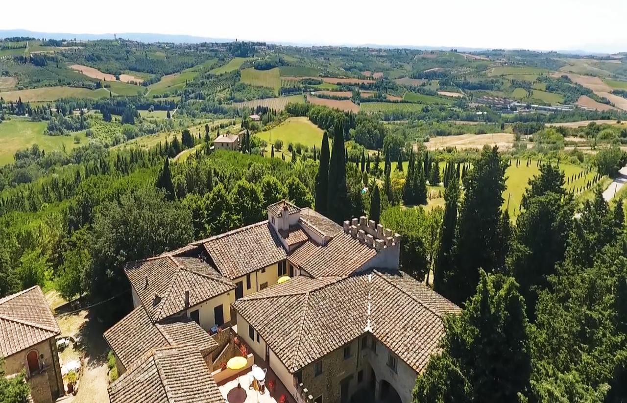 モンテスペルトリCastello Di Fezzanaアパートメント エクステリア 写真