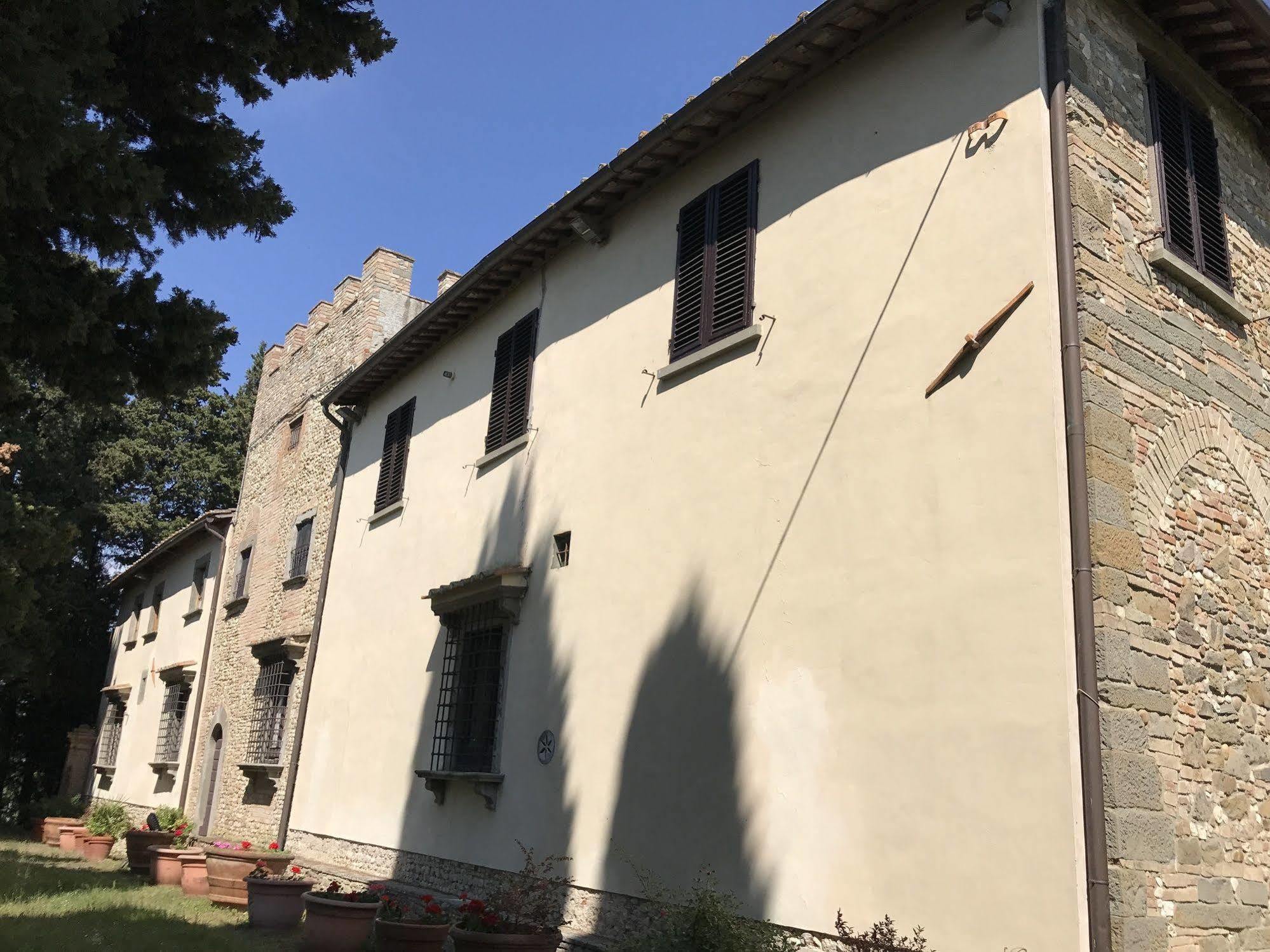 モンテスペルトリCastello Di Fezzanaアパートメント エクステリア 写真