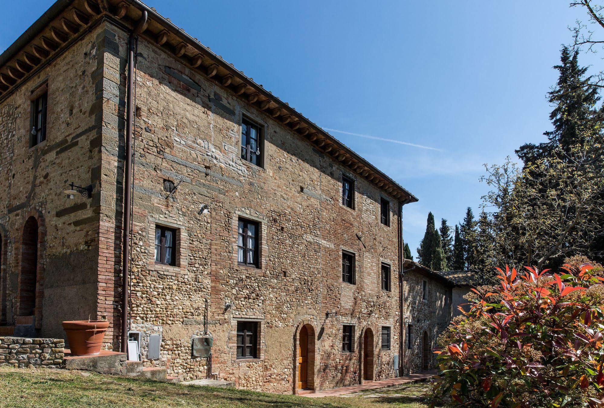 モンテスペルトリCastello Di Fezzanaアパートメント エクステリア 写真