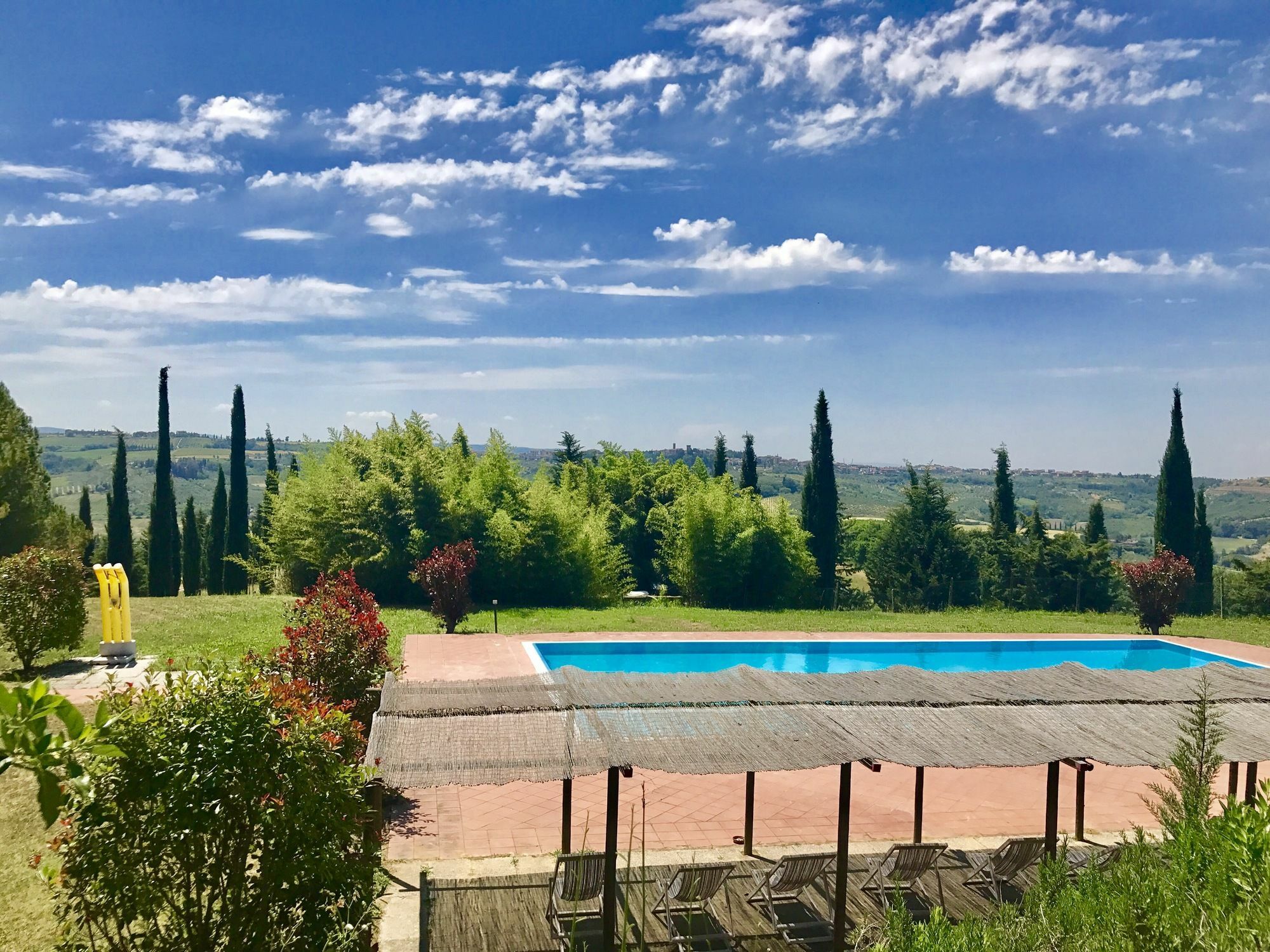 モンテスペルトリCastello Di Fezzanaアパートメント エクステリア 写真