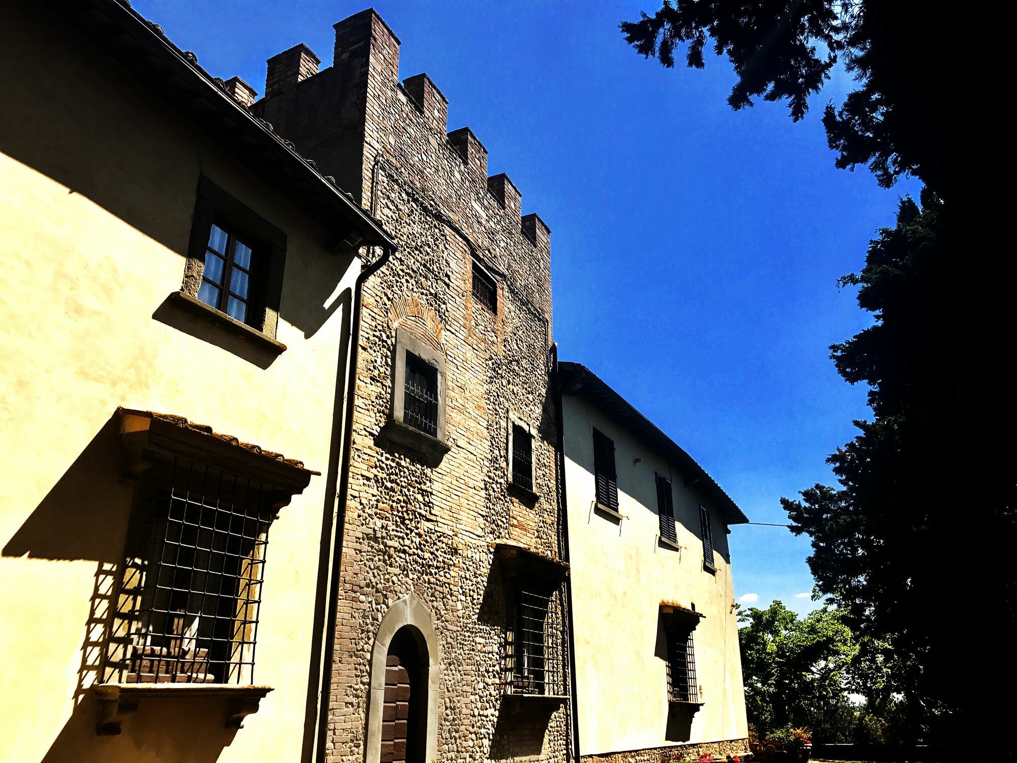 モンテスペルトリCastello Di Fezzanaアパートメント エクステリア 写真